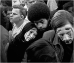 WDarress-Retro-UD-VietNam-Peace-protest-1969