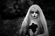 Star_Laura-Spooky3